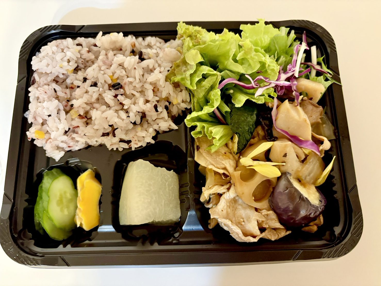 豚肉と野菜のオイスターソース炒め弁当